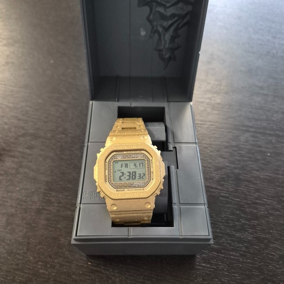 CASIO G-SHOCK 40th Anniversary RECRYSTALLIZED GMW-B5000PG-9JR Limited Watch Gold main image 9